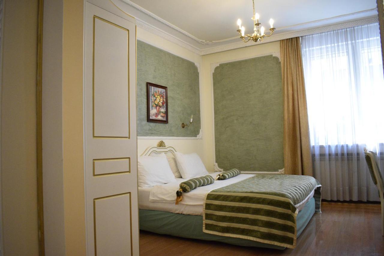 Queen'S Astoria Design Hotel Belgrade Exterior photo